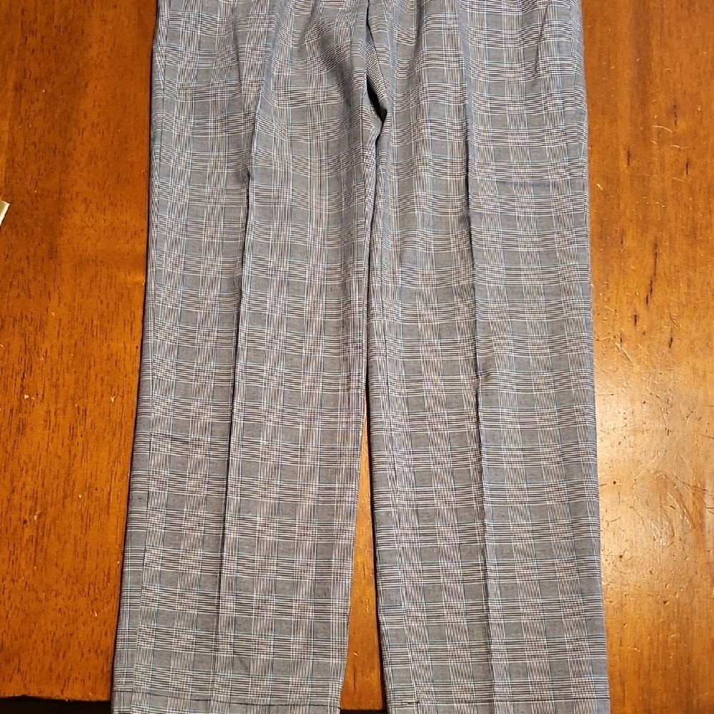 Dockers Women's Plaid Metro Pants - Picture 9 of 13